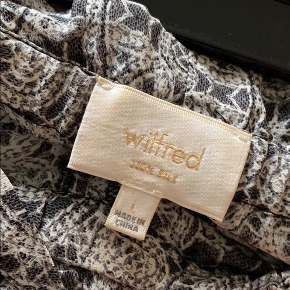 Shorts - Picture 2 of 2